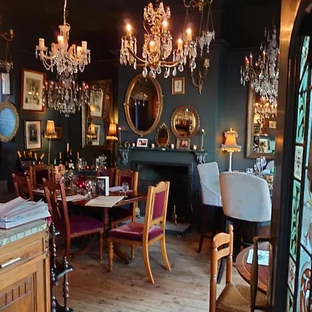 Mademoiselle's Boutique *