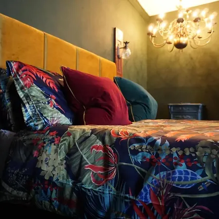 Mademoiselle's Boutique Appartement Whitby