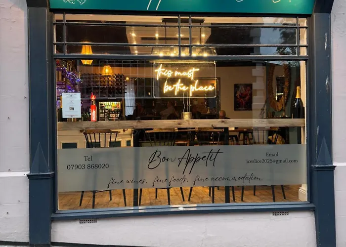 Mademoiselle's Boutique * Whitby