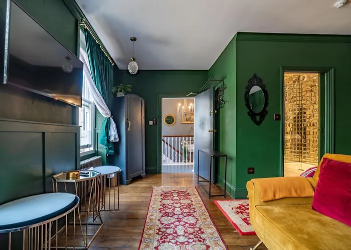 Mademoiselle's Boutique * Whitby